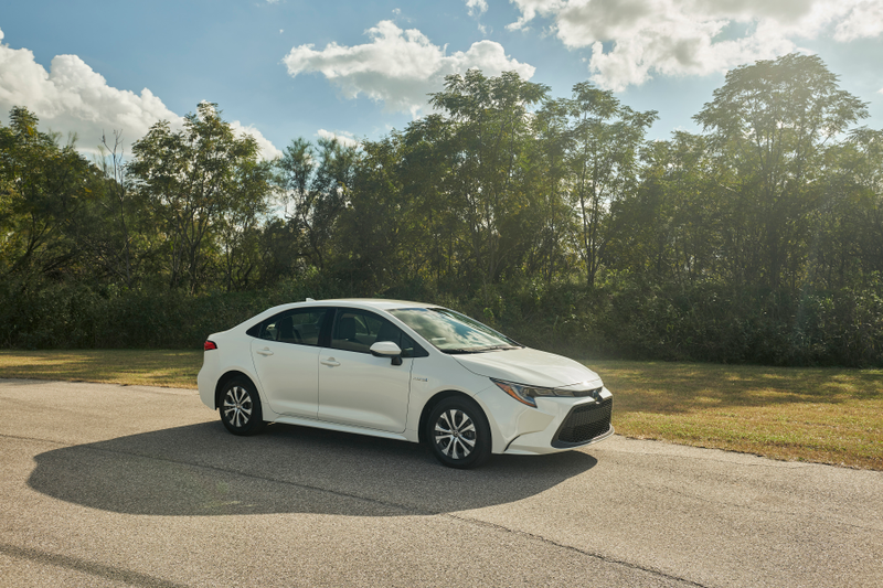 Illustration for article titled 2020 Toyota Corolla Hybrid Joins the Prius With an Expected 50 MPG
